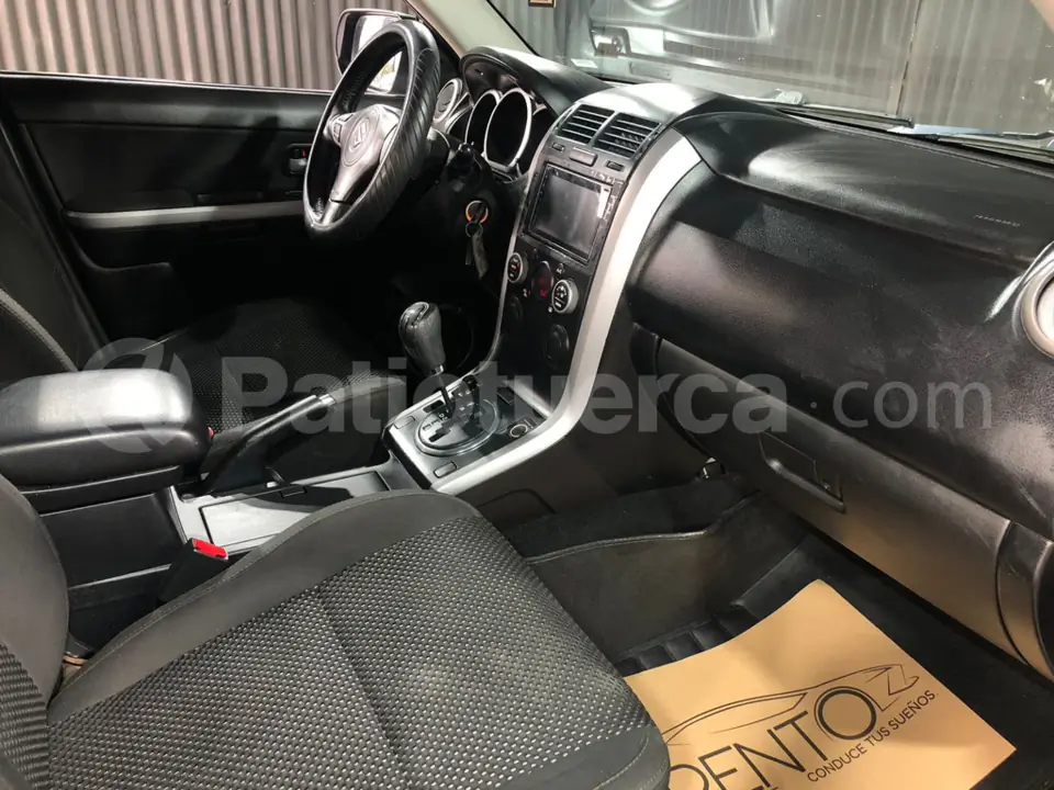 Foto 9 de Suzuki Grand Vitara SZ Next Sport 2.4