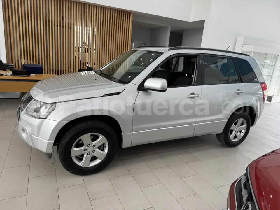 Foto 4 de Chevrolet Grand Vitara SZ 2.4