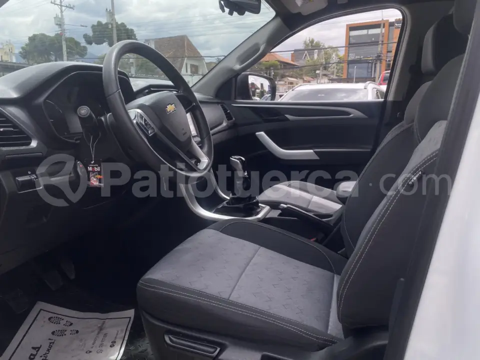 Foto 3 de Chevrolet D-MAX CRDI 2.5 CD 4X2 TM DIESEL