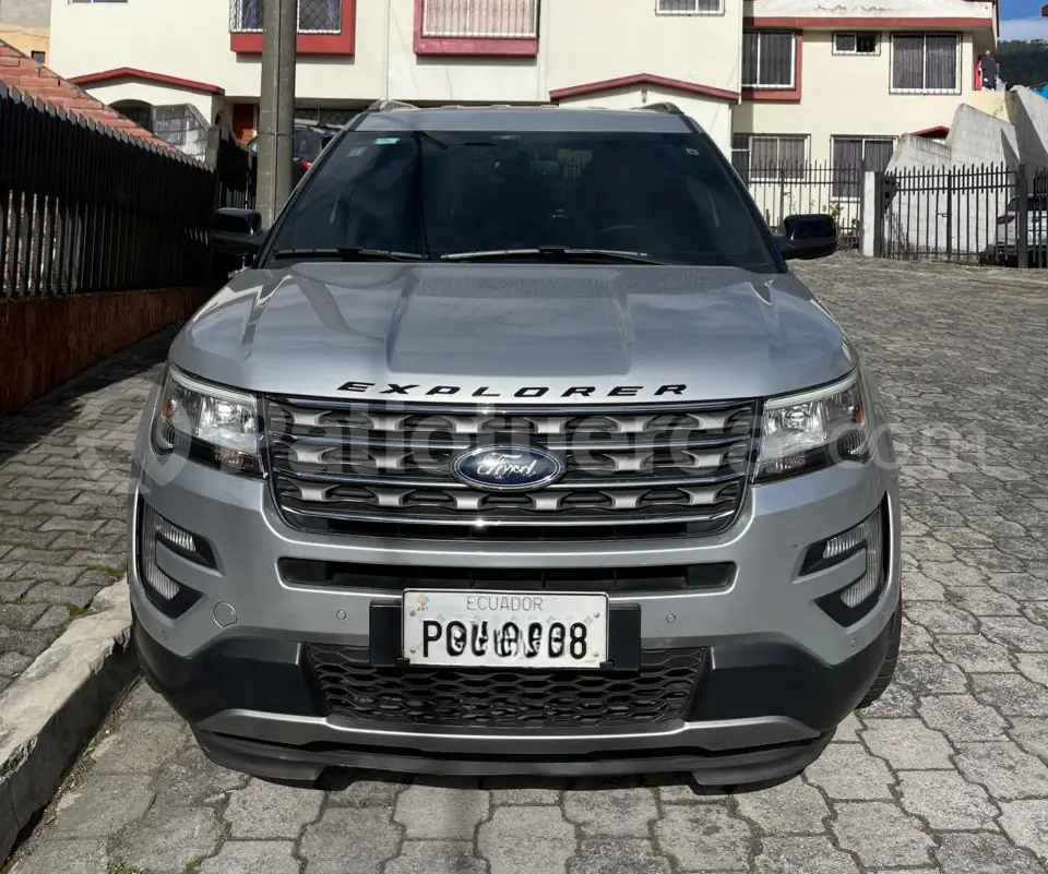 Foto 1 de Ford Explorer XLT