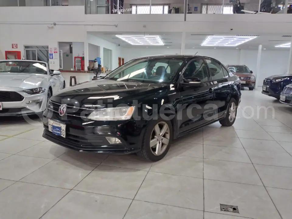 Foto 1 de Volkswagen Jetta