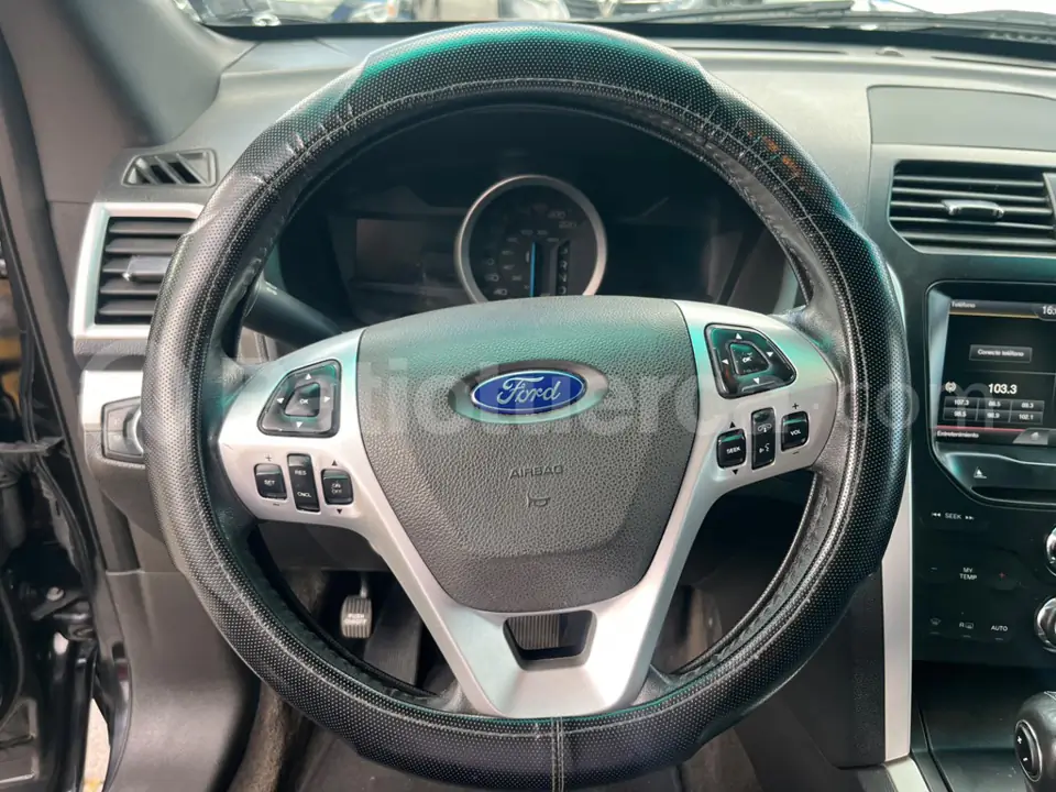 Foto 12 de Ford Explorer XLT
