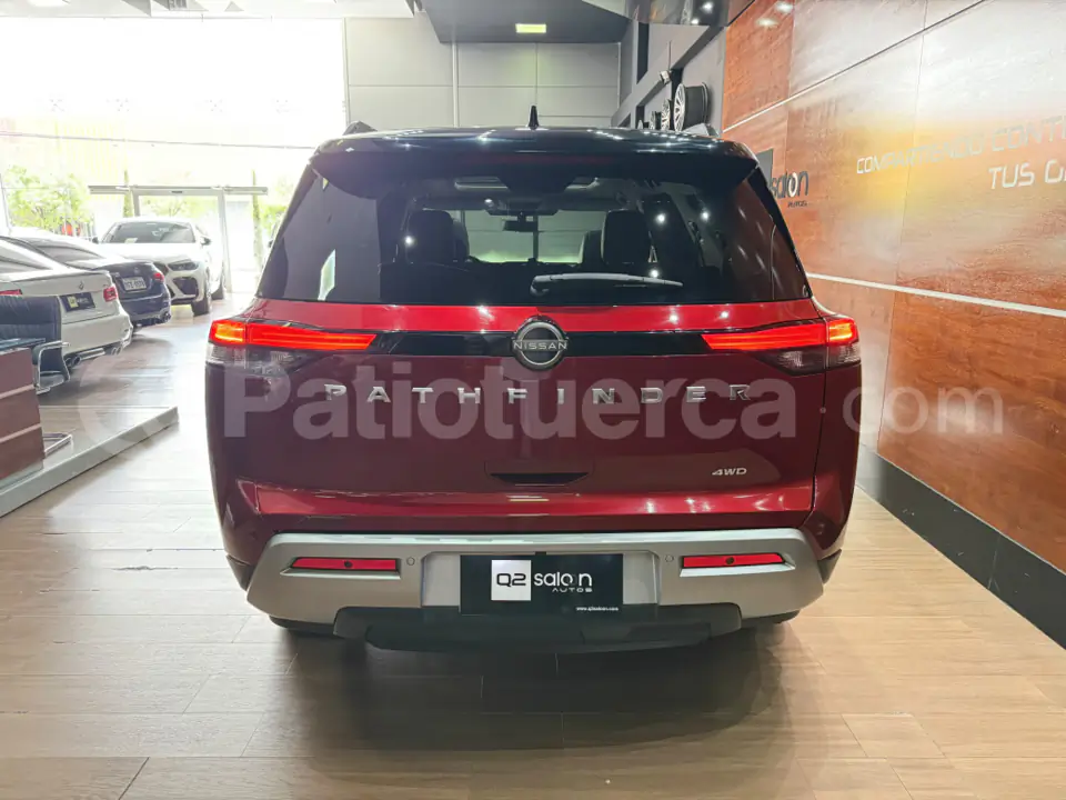 Foto 10 de Nissan Pathfinder Exclusive