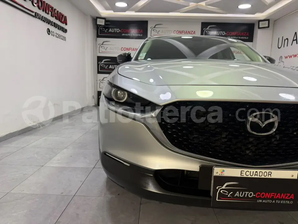 Foto 2 de Mazda CX30 CORE