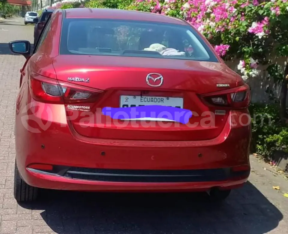 Foto 3 de Mazda 2