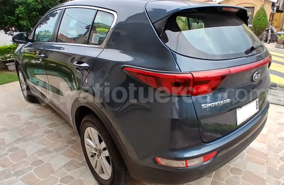 Foto 3 de Kia Sportage X LINE
