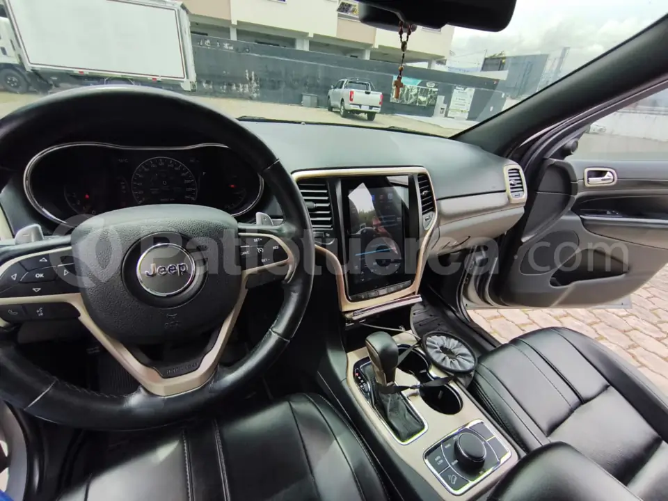 Foto 8 de Jeep Grand Cherokee Laredo