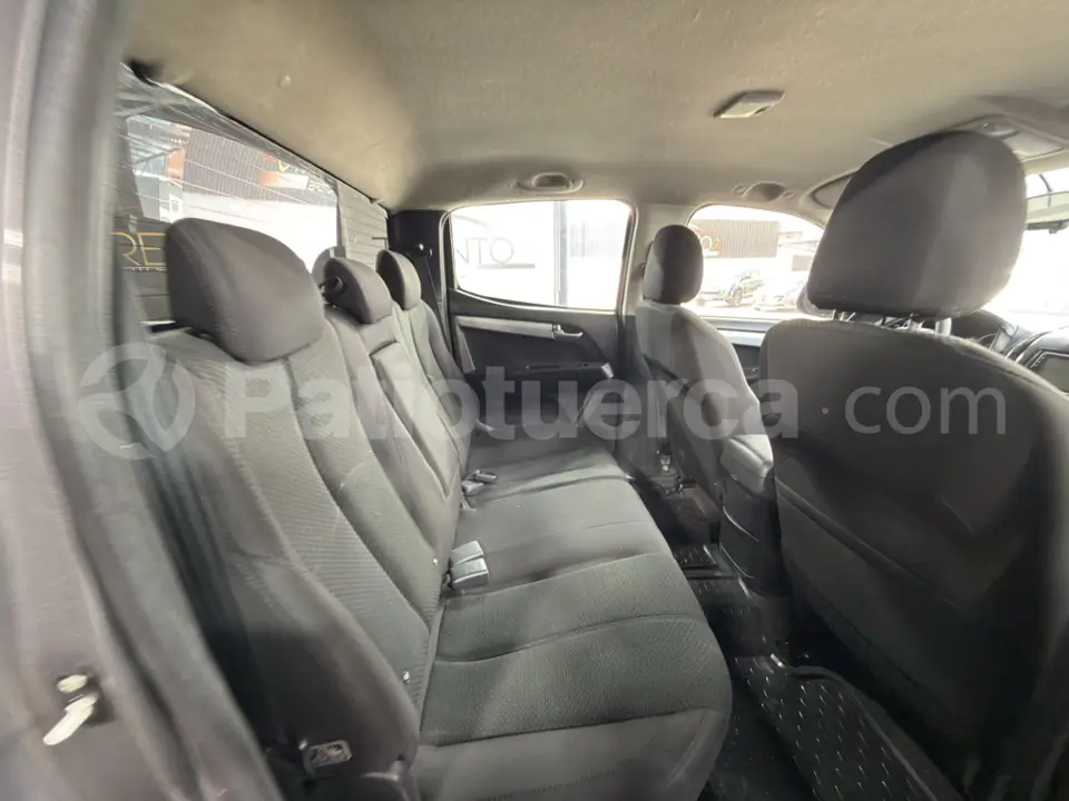 Foto 13 de Chevrolet D-MAX CRDI AC 3.0 CD 4X4 TM DIESEL