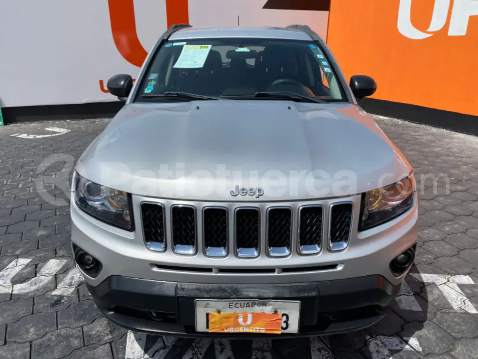Foto 1 de Jeep Compass Sport