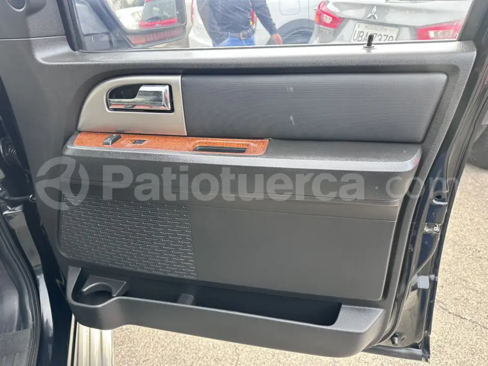 Foto 11 de Ford Expedition Eddie Bauer