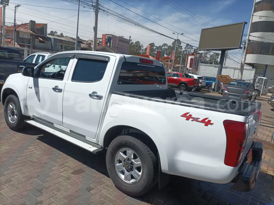 Foto 5 de Chevrolet D-MAX CRDI FULL AC 3.0 CD 4X4 TM DIESEL