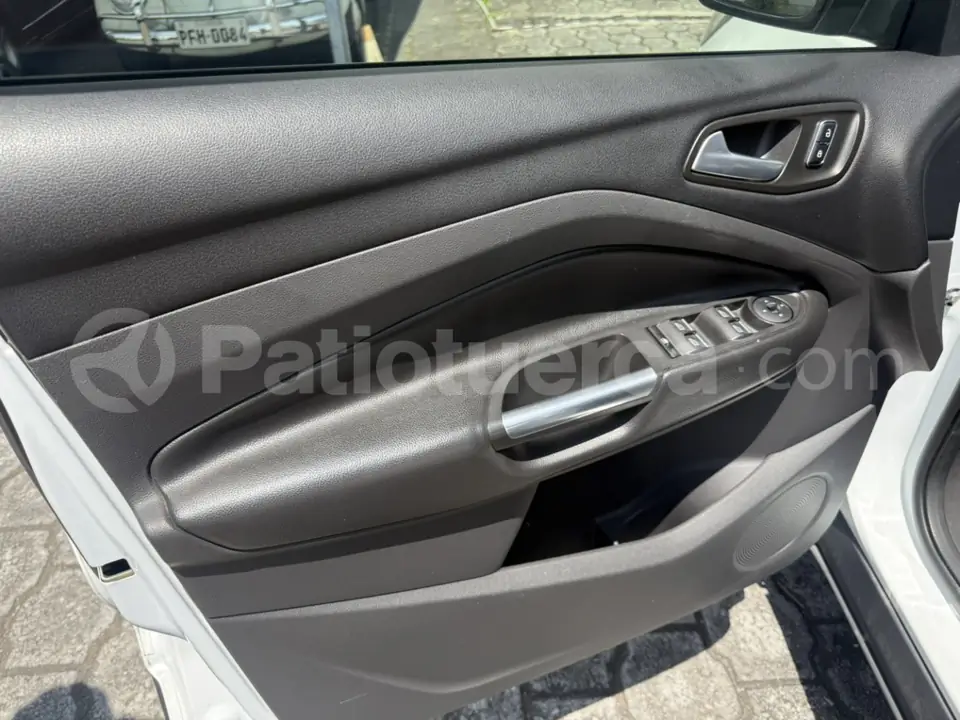 Foto 15 de Ford Escape S