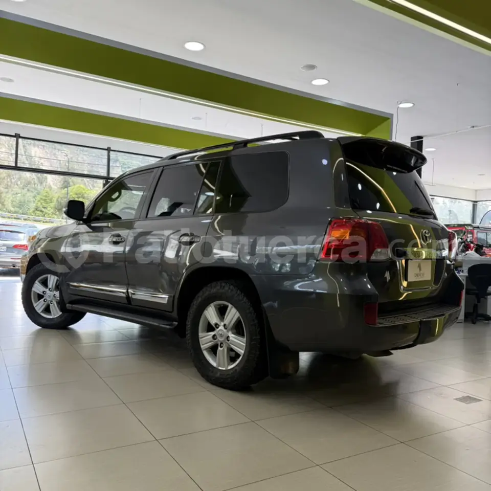 Foto 2 de Toyota Land Cruiser