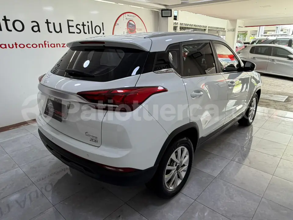 Foto 10 de Baic X35
