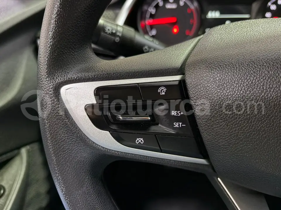 Foto 16 de Chevrolet ONIX LT TURBO