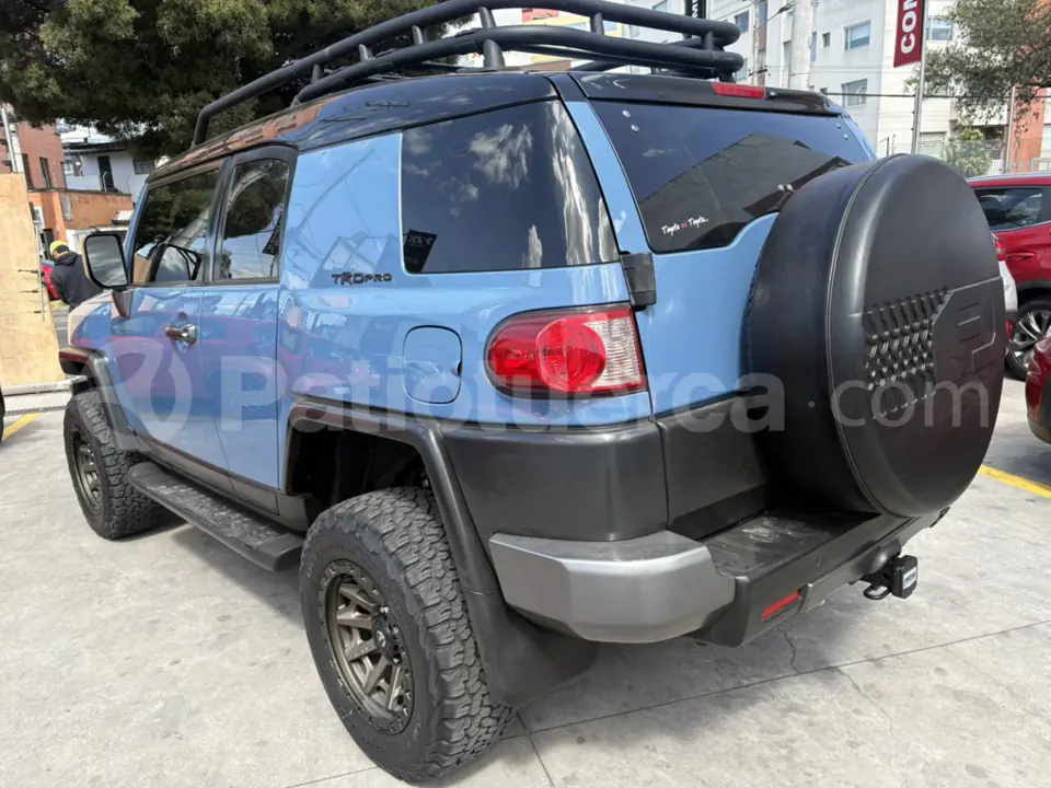 Foto 10 de Toyota FJ Cruiser