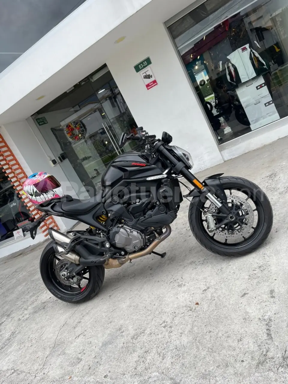 Foto 2 de Ducati Monster