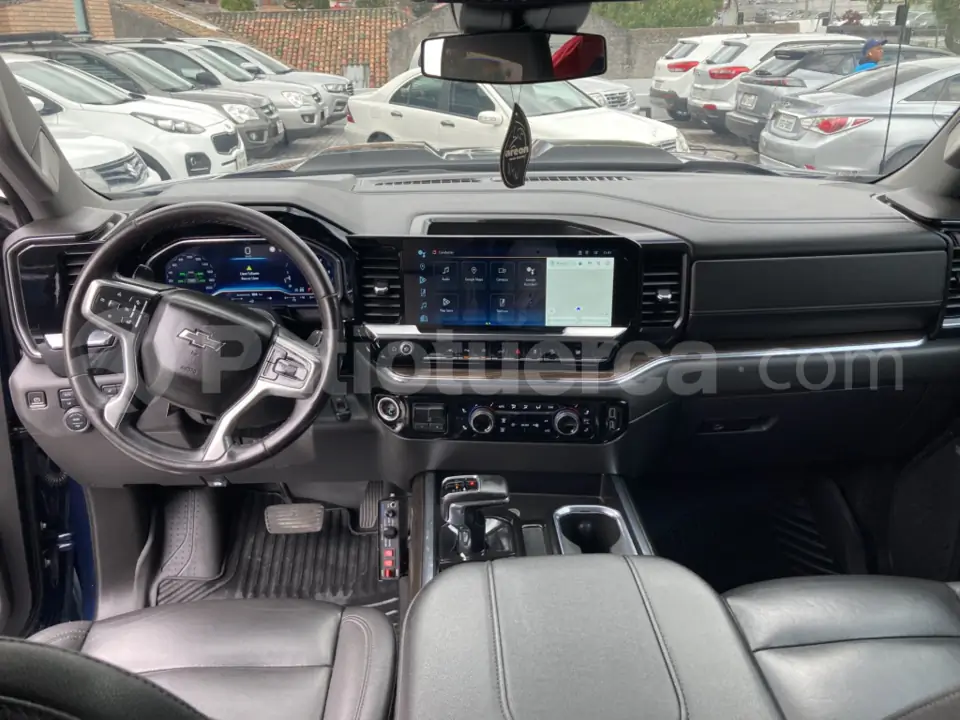 Foto 2 de Chevrolet Silverado Trailboss Z71 AC