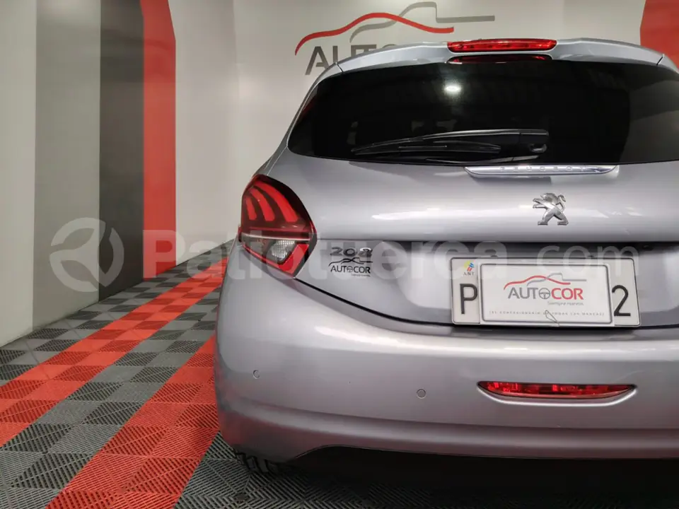 Foto 12 de Peugeot 208