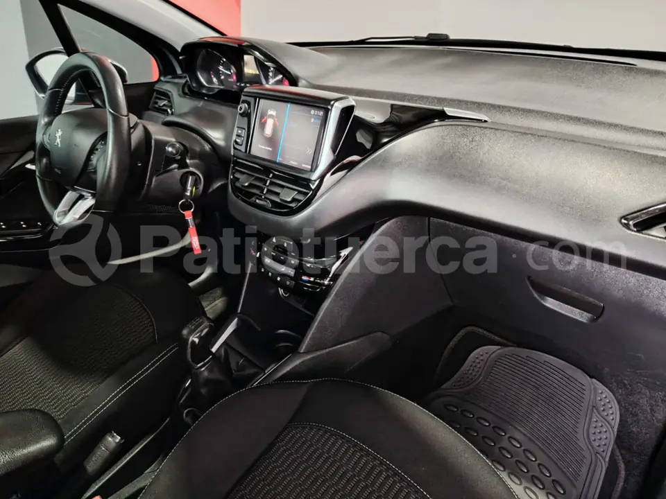 Foto 23 de Peugeot 208