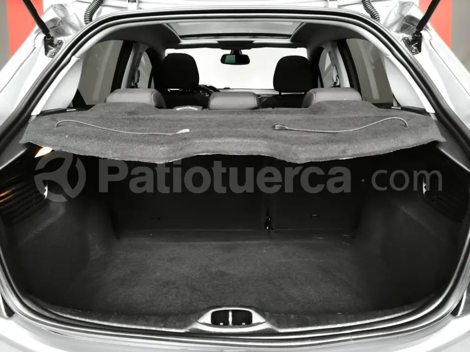 Foto 24 de Peugeot 208