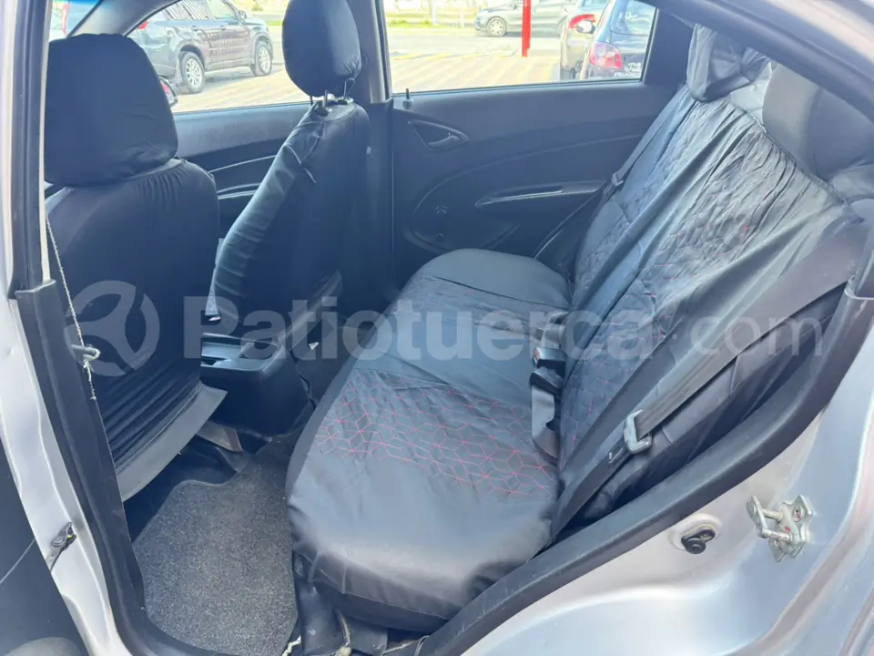 Foto 7 de Chevrolet SAIL LS