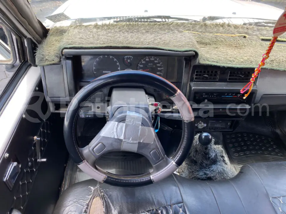 Foto 4 de Nissan 2000