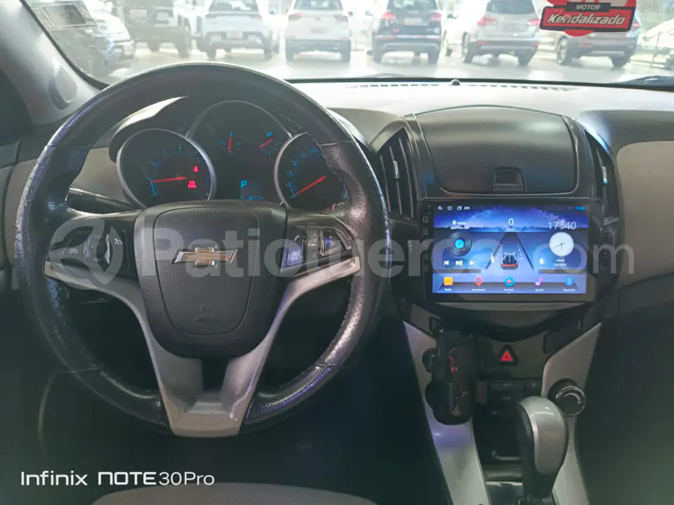 Foto 10 de Chevrolet Cruze