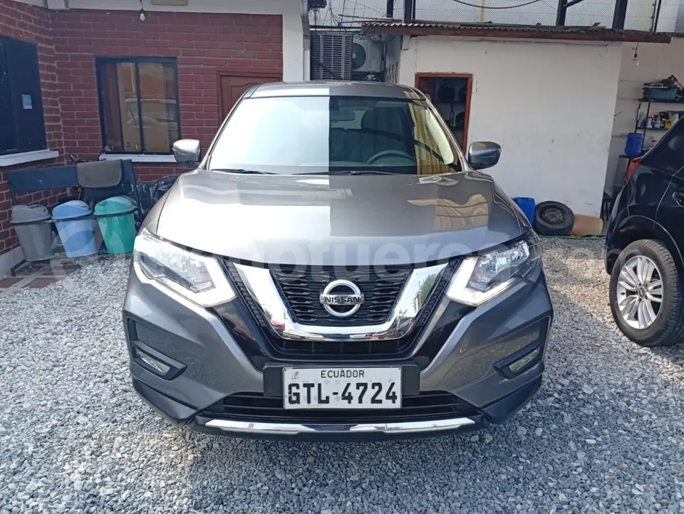 Foto 1 de Nissan X-Trail Sense