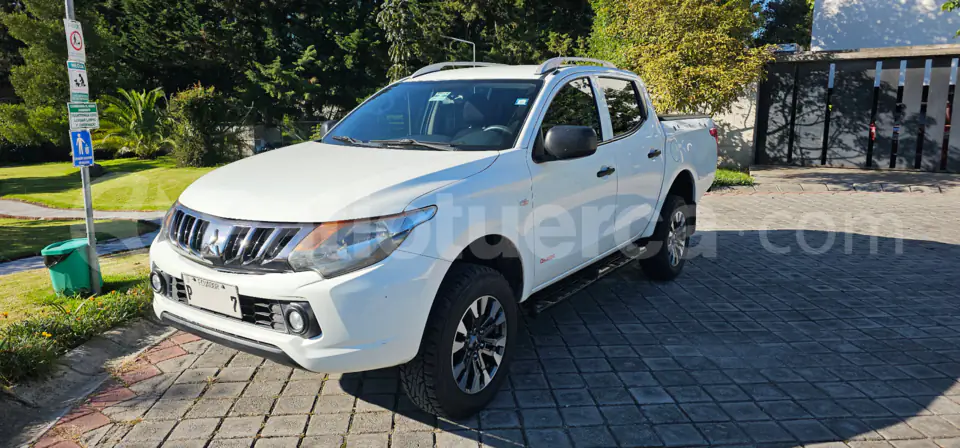 Foto 1 de Mitsubishi L200