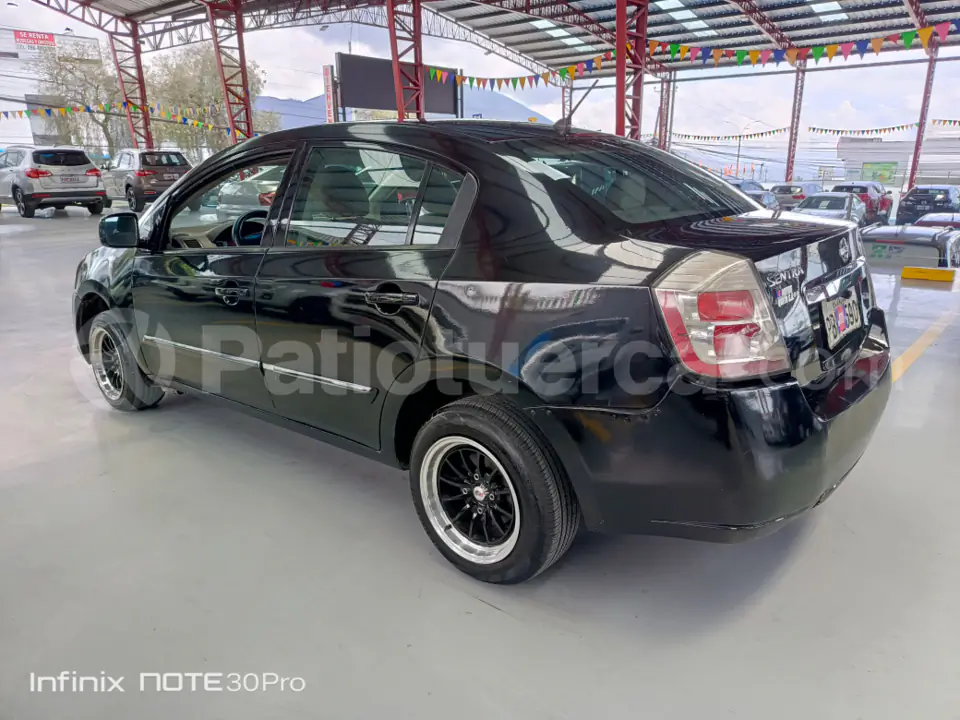 Foto 6 de Nissan Sentra 2.0 MT