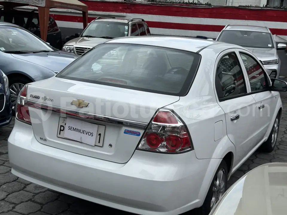 Foto 3 de Chevrolet Aveo Emotion GLS