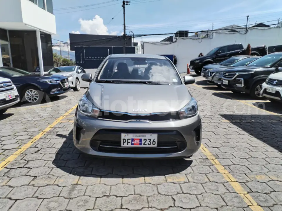 Foto 2 de Kia Soluto