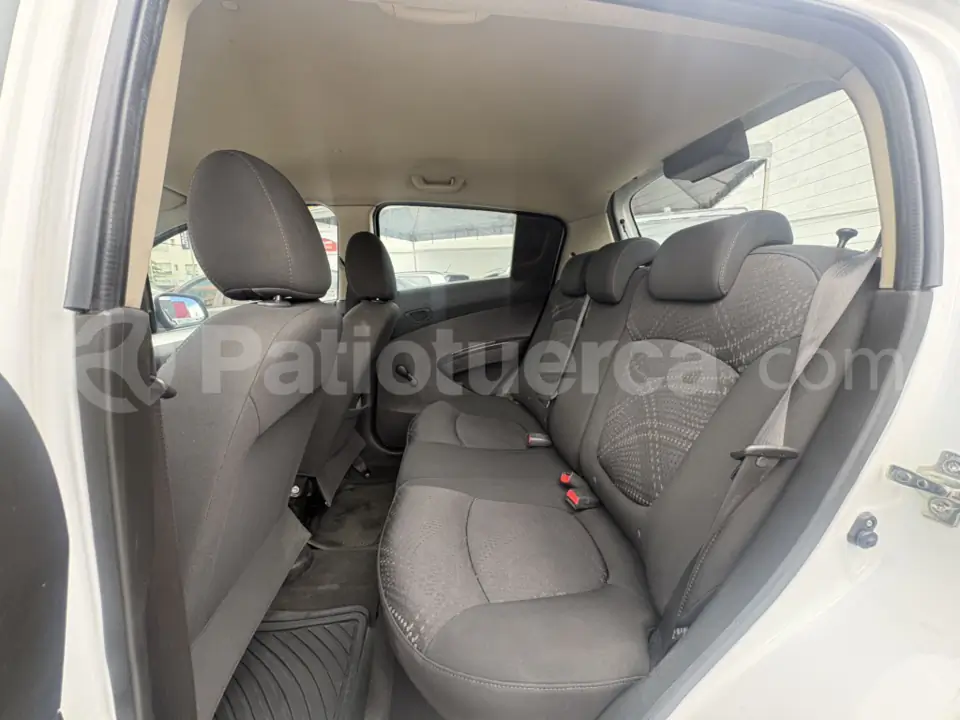 Foto 5 de Chevrolet Spark GT