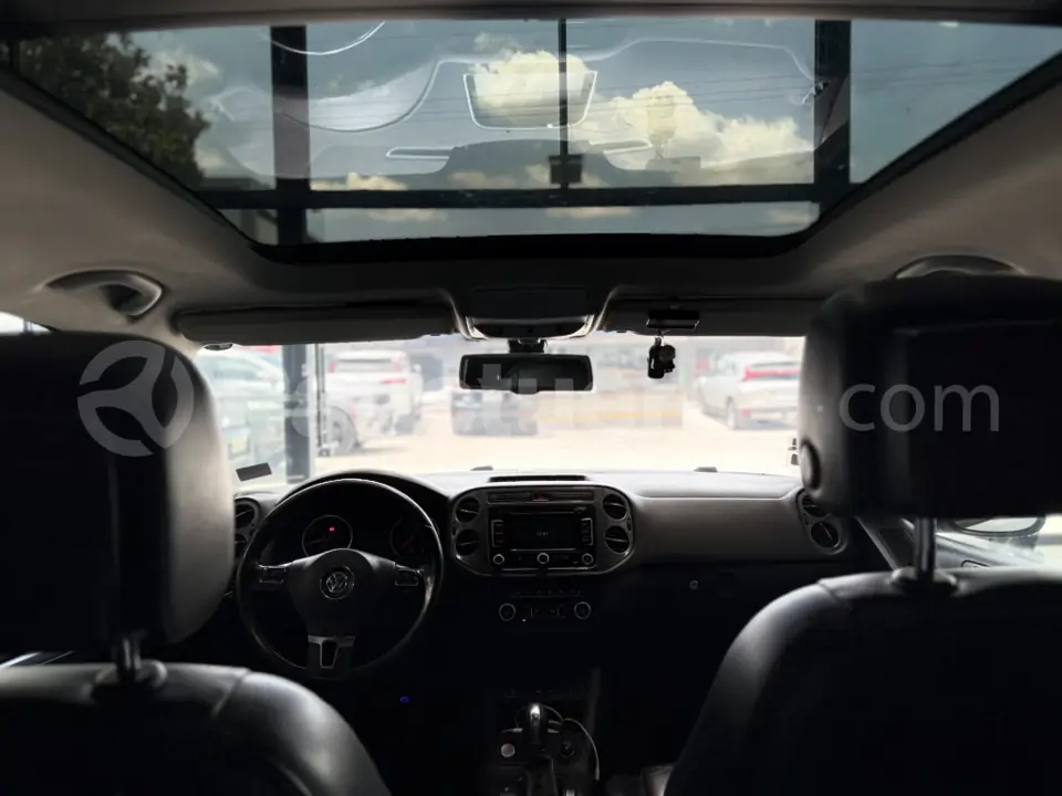 Foto 15 de Volkswagen Tiguan Sport Style