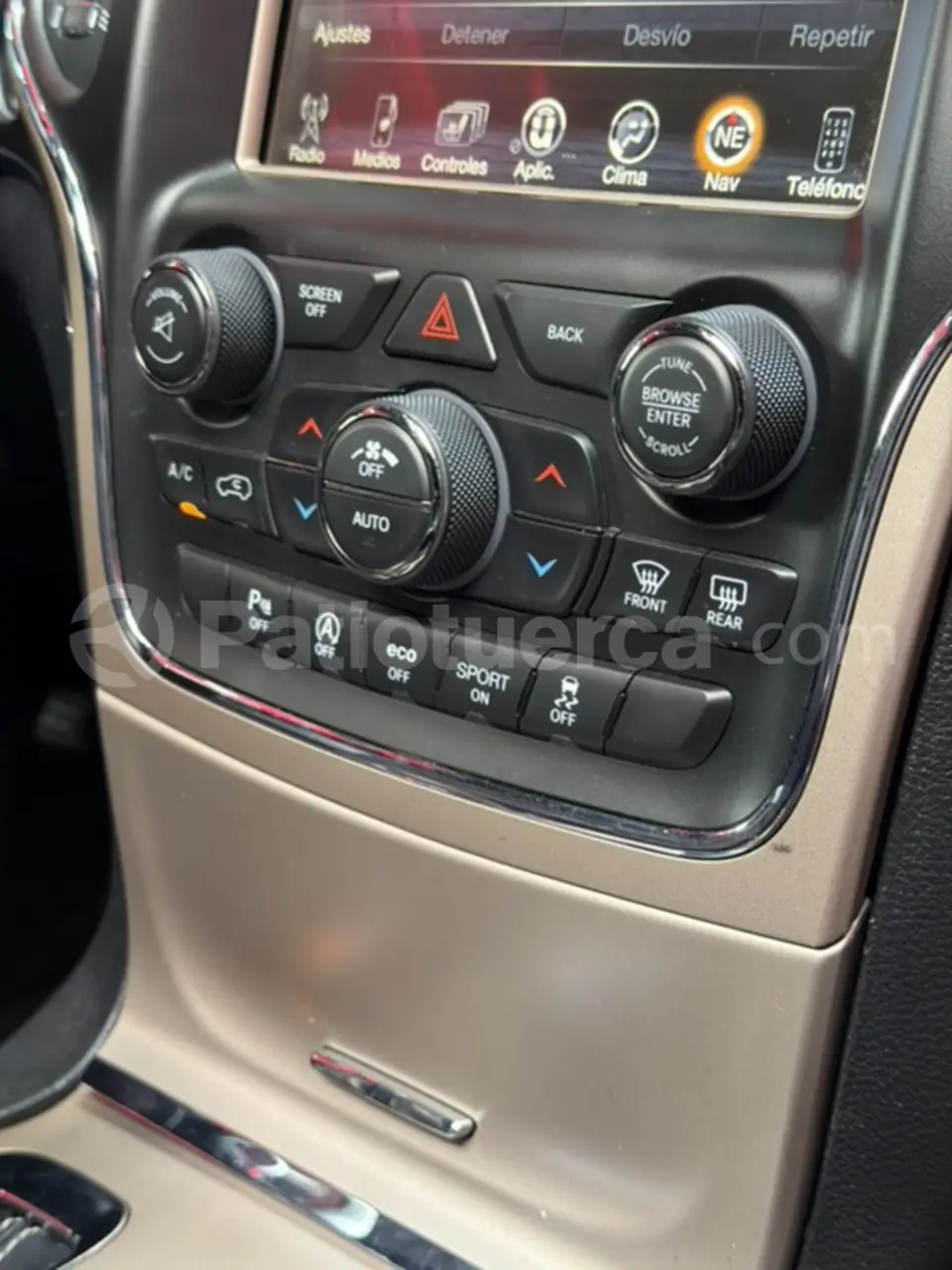 Foto 13 de Chrysler Grand Cherokee Limited