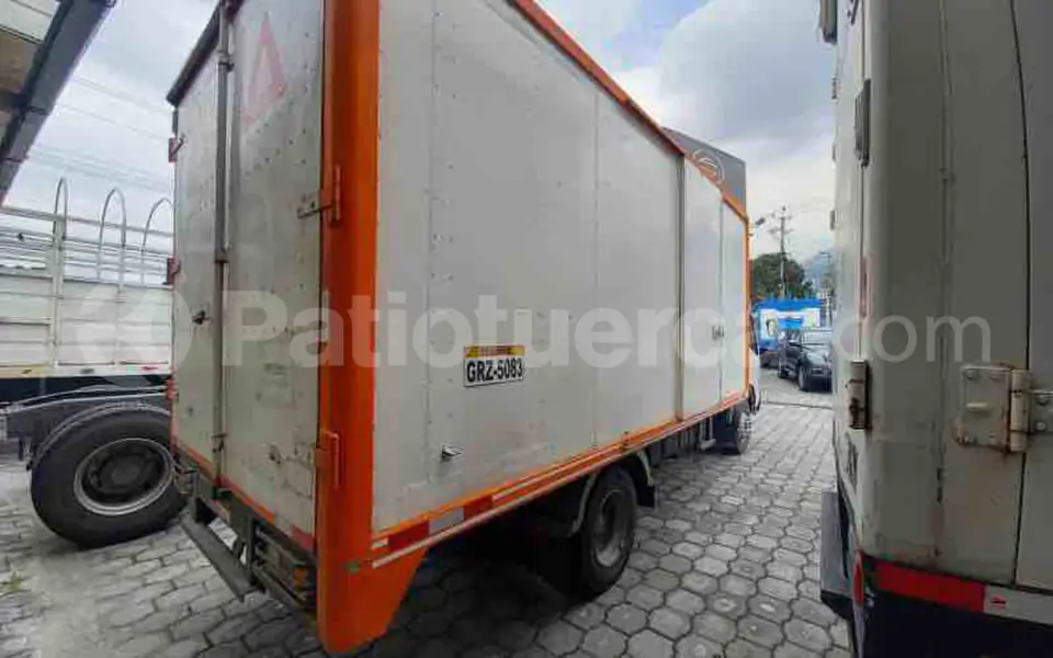 Foto 4 de Hino DUTRO 816