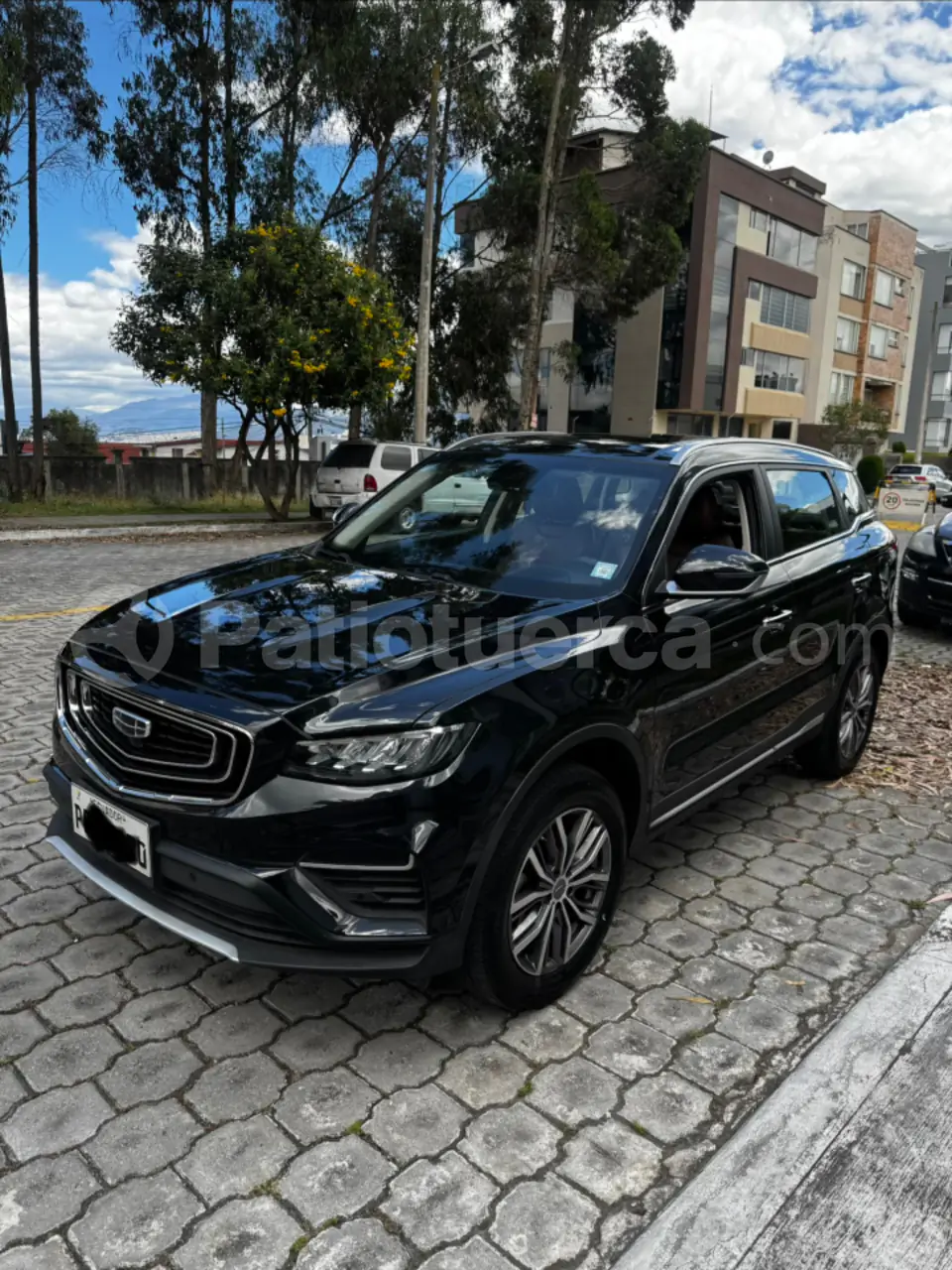 Foto 1 de Geely Azkarra