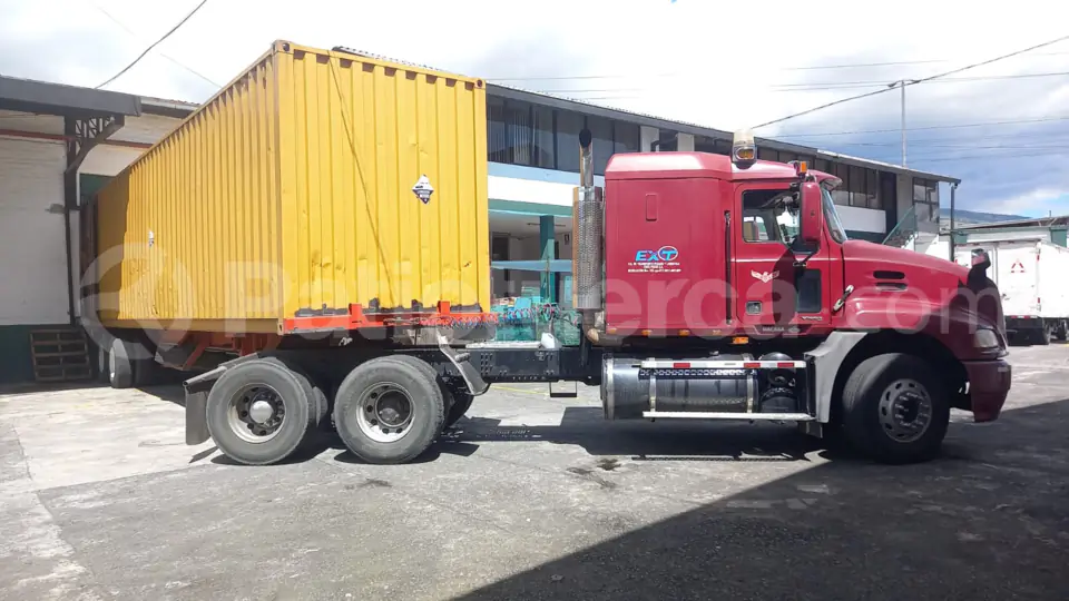 Foto 4 de Mack CX 613