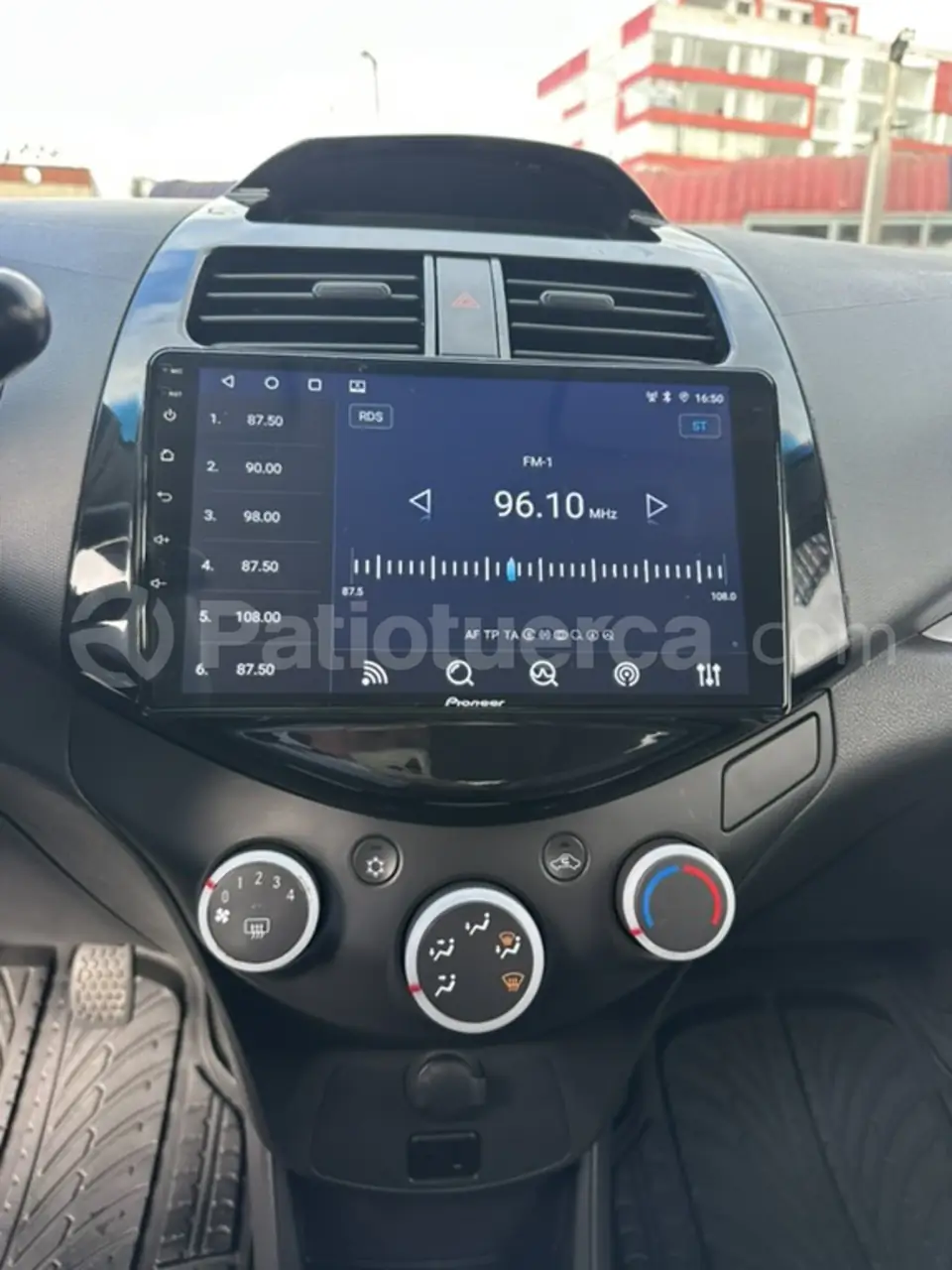 Foto 10 de Chevrolet Spark GT FULL