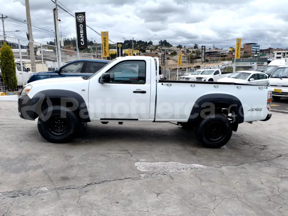 Foto 5 de Mazda BT-50 CS 2.6