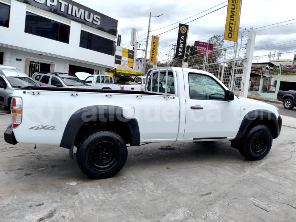 Foto 8 de Mazda BT-50 CS 2.6