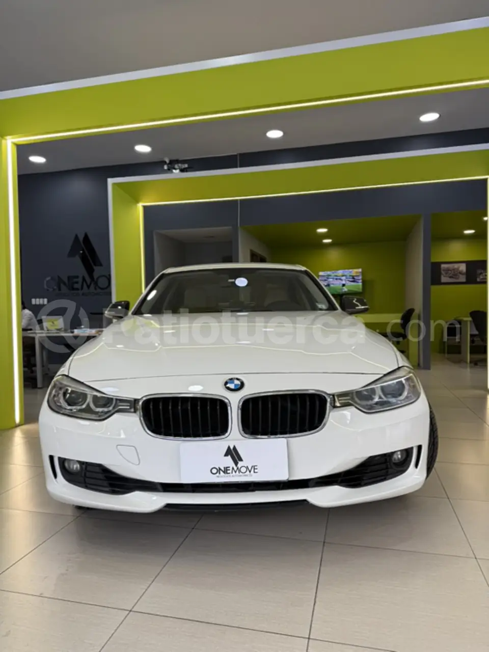 Foto 2 de BMW 320i