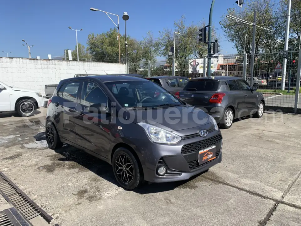 Foto 2 de Hyundai Grand I10 HB