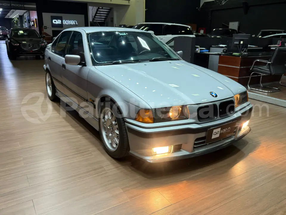 Foto 2 de BMW 328