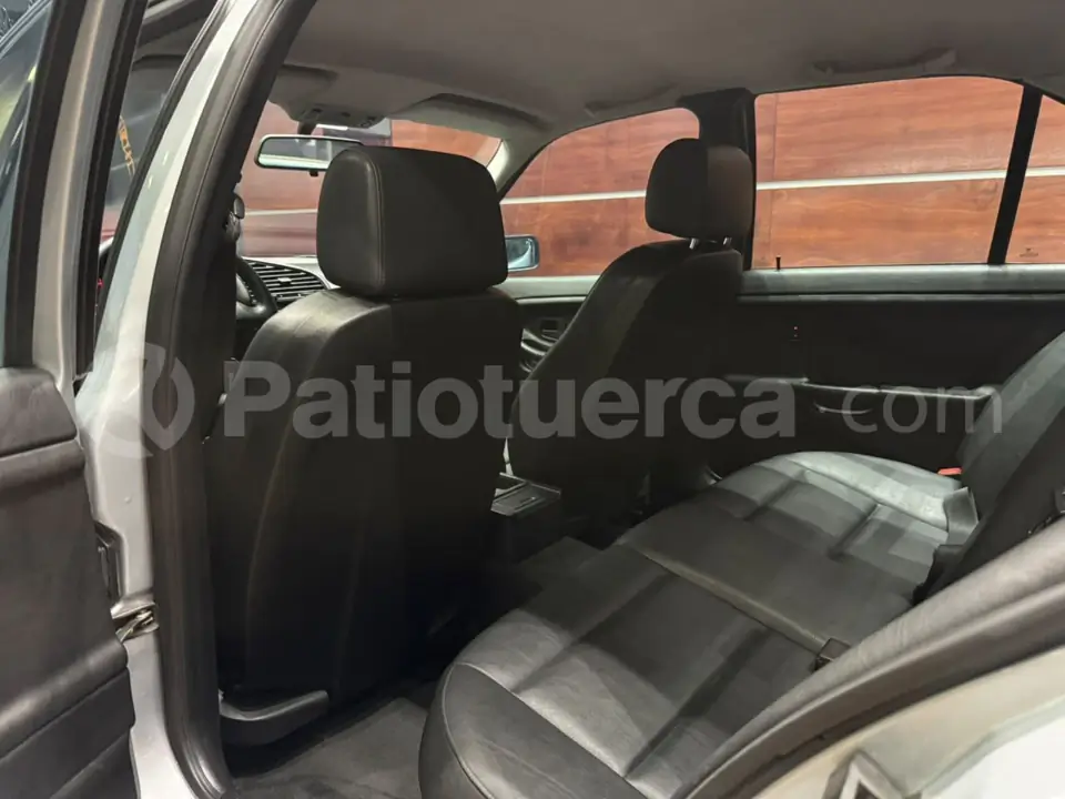 Foto 9 de BMW 328