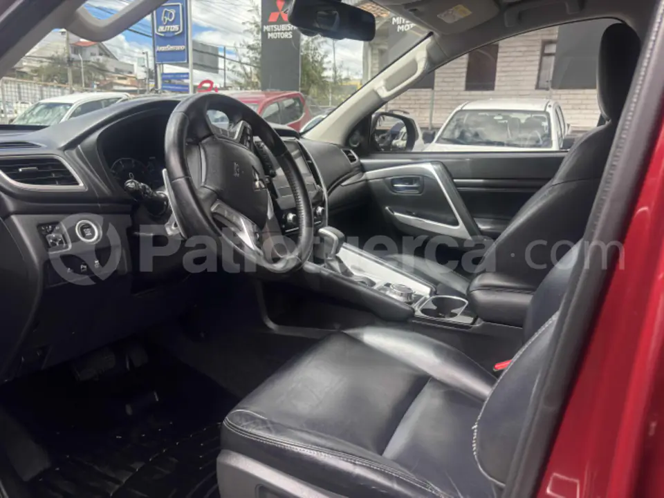 Foto 2 de Mitsubishi Montero Sport Diesel
