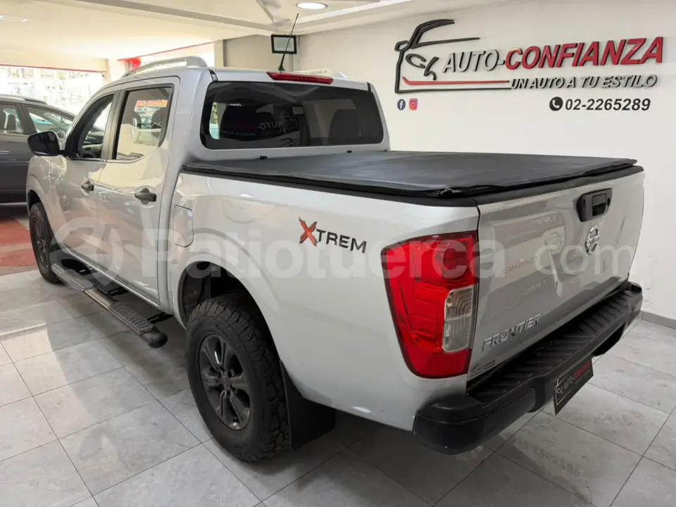Foto 7 de Nissan FRONTIER S
