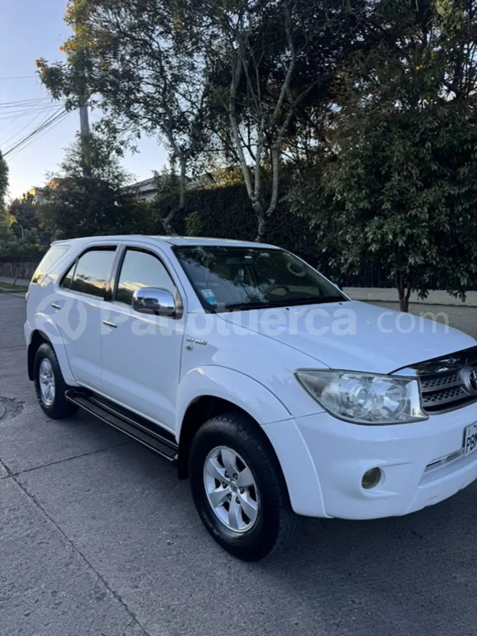 Foto 1 de Toyota Fortuner 2.7