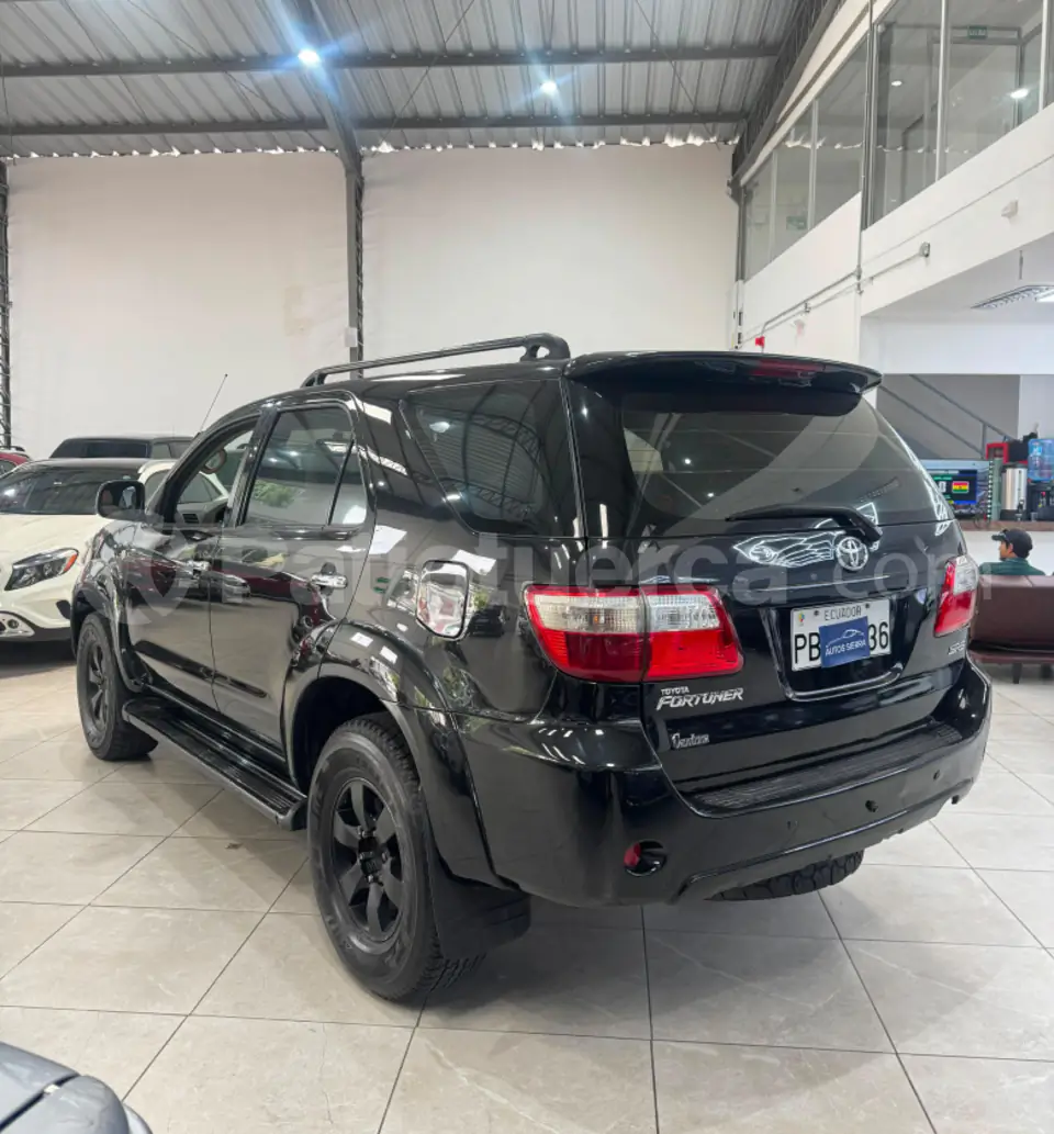 Foto 6 de Toyota Fortuner 2.7